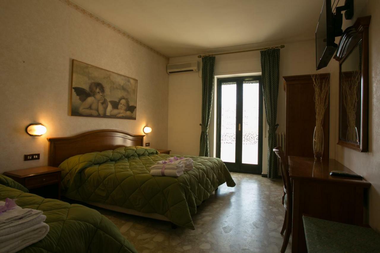 Hotel Bisceglie Buitenkant foto