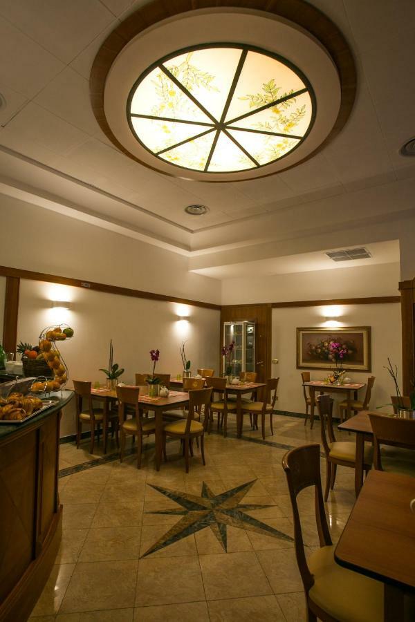 Hotel Bisceglie Buitenkant foto